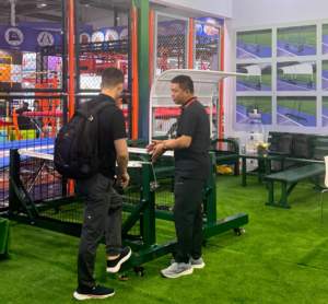 เสาปิกเกิลบอลแบบเคลื่อนย้ายได้ ทำจากอลูมิเนียมอัลลอยด์ พร้อมฐานเหล็ก และตาข่ายปิกเกิลบอลแบบมืออาชีพ - Product Image 5