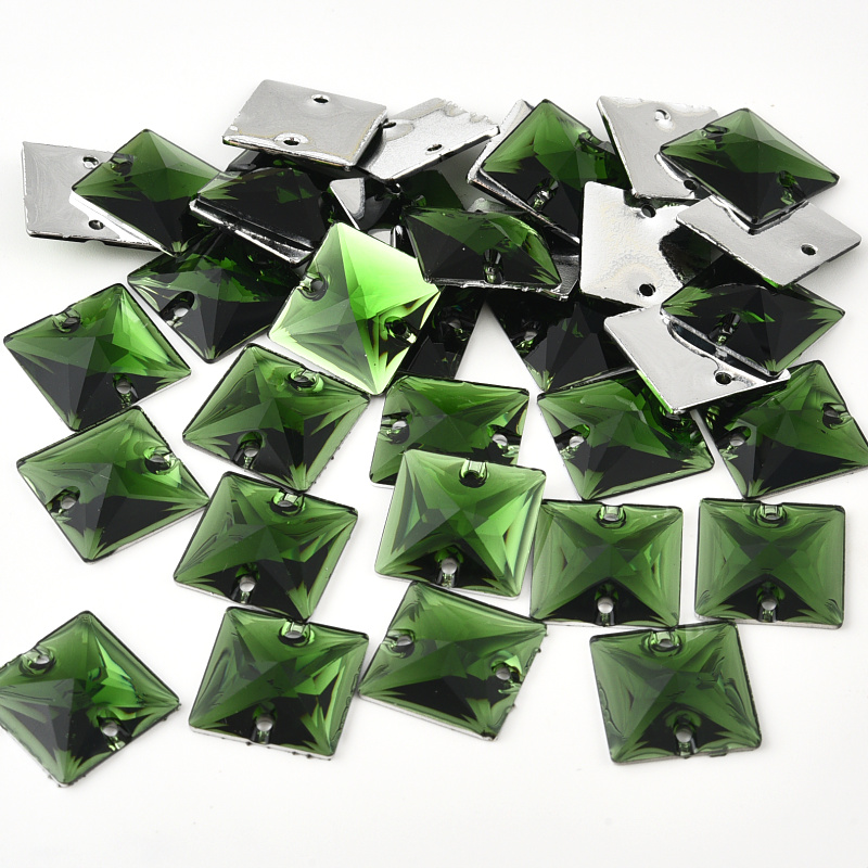 C04	Vert armée