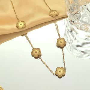 Collar de Flor de Cinco Pétalos de Madreperla de Doble Cara al por Mayor, Joyería de Lujo de Acero Inoxidable y Titanio - Product Image 2