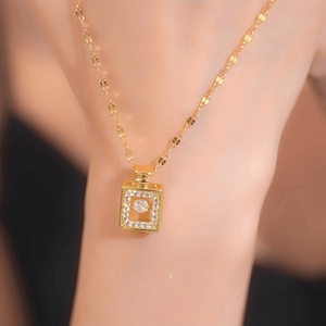 Collier pendentif de luxe en acier inoxydable plaqué or avec zircon et moissanite, idéal pour femme, cadeau d'anniversaire pour épouse - Nouveauté 2024, Vente Flash - Product Image 3