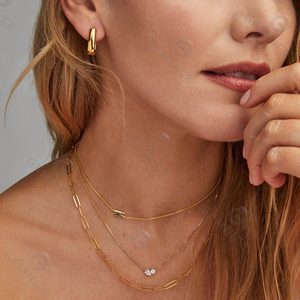 Collana con piccolo ciondolo con diamanti bianchi coltivati in 925 in argento sterling - Product Image 4