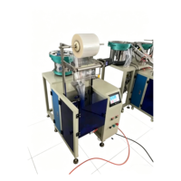 Machine de comptage et d'emballage automatique pour vis, boulons, écrous, clous et petites pièces en plastique