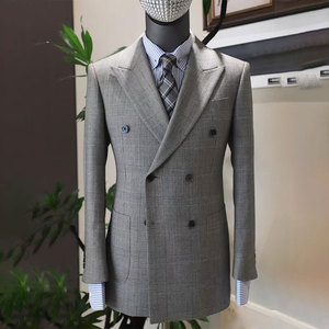 Blazer da Uomo Intramontabile in Lana Grigio Chiaro con Risvolto a Punta Larga, Stile <span class=keywords><strong>Prince</strong></span> of Wales, Doppiopetto, per un Look Professionale ed Elegante - Product Image 1