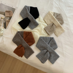 Elegante <span class=keywords><strong>Sciarpa</strong></span> Piccola in Misto Lana Lavorata a Maglia Multicolore Incrociata Calda Versatile Leggera <span class=keywords><strong>per</strong></span> Donne Ragazze Studentesse - Product Image 1