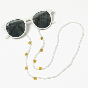 Cadena para gafas y mascarilla con diseño de cerezas, redonda, de 70 cm, accesorio de moda hecho a mano - Product Image 1