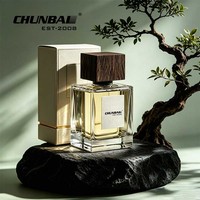 Flacon de parfum carré moderne Chunbai 30ml 50ml à sertir, avec bouchon en bois personnalisable et options de gravure givrée, livré en boîte