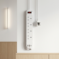 Multiprise britannique, 4 prises, 13A 250V~ avec protection enfant et interrupteur marche/arrêt
