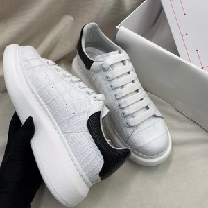 2026 Meilleures ventes Dropshipping Baskets Lanvane Curbs Chunky à lacets, empeigne en maille, semelle intermédiaire en caoutchouc, semelle extérieure, de luxe, pour femmes et hommes, pour la marche - Product Image 6