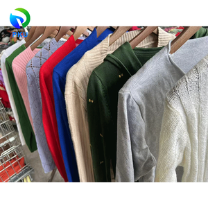 <span class=keywords><strong>Camicie</strong></span> Sottili da <span class=keywords><strong>Donna</strong></span> di Seconda Mano in Poliestere/Cotone, Abbigliamento Usato di Alta Qualità dalla Cina - Product Image 3