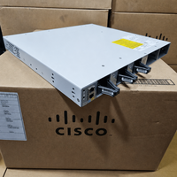 Switch Cisco C9300L-48P-4G-A PoE+ Uplinks Network Advantage équipé de 48 ports PoE+ 1G avec un débit de commutation jusqu'à 104 Gbps