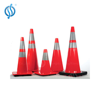 Cône de signalisation routière en PVC coloré de 70 cm et 1,7 kg avec anneau – Produit d'avertissement routier