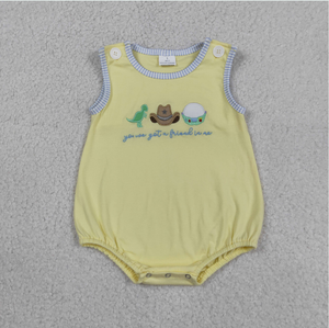 Ensemble de vêtements courts pour bébés avec broderie fratrie et motif 'Got a Friend', incluant des poches sur le haut et des barboteuses - Product Image 4
