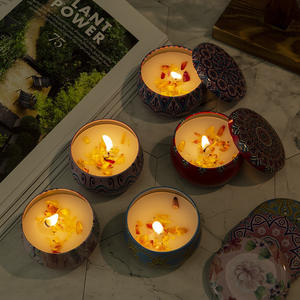 Bougies d'Aromathérapie Créatives Faites Main en Boîte Métallique aux Fleurs Séchées et <span class=keywords><strong>Cire</strong></span> <span class=keywords><strong>de</strong></span> <span class=keywords><strong>Soja</strong></span> pour Décoration d'Intérieur et Cadeaux d'Anniversaire - Pour la Saint-Valentin - Product Image 2