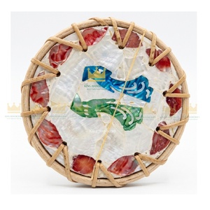 Juego de Posavasos Redondos de Ratán con Incrustaciones de Madreperla Hechos a Mano, Posavasos de Concha con Mosaico, Decoración para Mesa del Hogar - Product Image 1