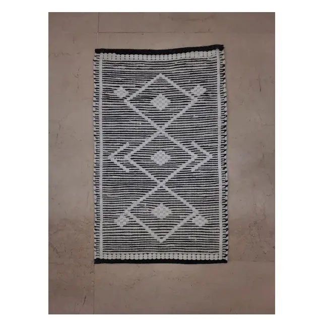 Best Quality Handmade Black Cotton Yarn and Nylon Chindi RIVERA Rug with Best Price from India