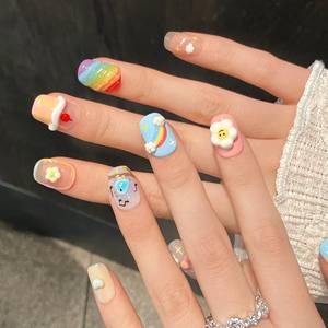 Uñas Postizas Cortas Cuadradas Ovaladas Hechas a Mano, Color Caramelo, Diseño 3D de Flores, Arcoíris, Pájaros y Corazones, Uñas Postizas Reutilizables y Lindas al por Mayor - Product Image 4