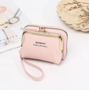 กระเป๋าใส่เหรียญหนัง PU ลายลิ้นจี่สำหรับผู้หญิง พร้อมซิปล็อคและตัวล็อคแบบหัวเข็มขัด กระเป๋าสตางค์ใบเล็กใส่บัตร - Product Image 2