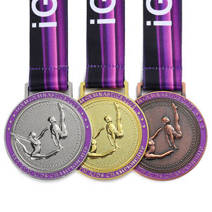 <span class=keywords><strong>Porte</strong></span>-médaille de <span class=keywords><strong>gymnastique</strong></span> en métal doré 3D avec logo en émail personnalisé - Product Image 1