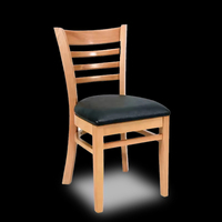 Chaise en bois rembourrée en cuir PU de haute qualité design nordique moderne empilable pour salle à manger