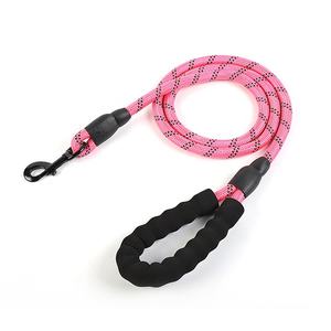 पालतू पशु उत्पाद मजबूत टिकाऊ आरामदायक नायलॉन रस्सी गद्देदार संभाल कुत्ते पट्टा - Product Image 2