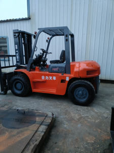 Chariot élévateur diesel HELI Heli H2000 50 5 tonnes d'occasion, moteur Isuzu, transmission intégrale, mât à deux étages, conduite assise, tout-terrain, 2023, garantie 1 an - Product Image 5