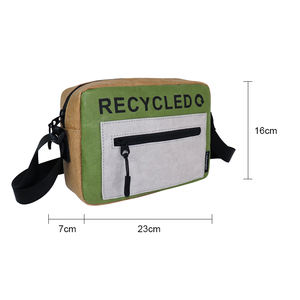 กระเป๋าสะพายข้างแบบมีฝาปิดสีทำจากหนังกระดาษย่นสดใสสวยงามและน้ำหนักเบาเหมาะสำหรับการเดินทางและช้อปปิ้ง - Product Image 3