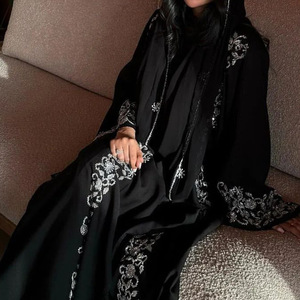 Muslim Women's <strong>Robes</strong> High-definition Middle East Banquet Dress Dubai Senior Long-sleeved Dress Rhinestone <strong>Black</strong> <strong>Robe</strong>
