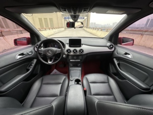 <span class=keywords><strong>Mercedes</strong></span>-Benz <span class=keywords><strong>B200</strong></span> W246 Automatique MPV LHD Euro VI d'occasion 2016, intérieur foncé, pneus R17, feux LED, toit ouvrant, caméra de recul, pour l'exportation - Product Image 5