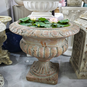 Décoration pour maisons, grands pots à plantes, jardinières en FRP Lotus, pots d'extérieur pour plantes - Product Image 2