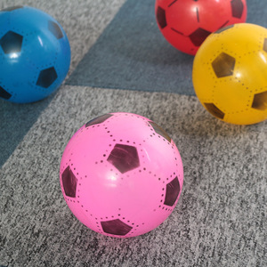 20cm Neues Design Aufblasbarer Fußball PVC Strandball für Kinder Plastikfußball für Kinder im Kindergarten - Product Image 3