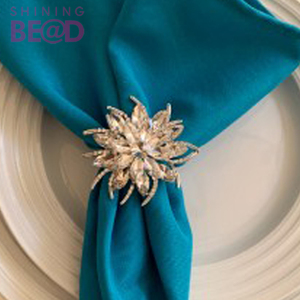 Portatovaglioli <span class=keywords><strong>fiore</strong></span> portatovaglioli in cristallo con strass in lega di spago per matrimonio compleanno cena di natale - Product Image 6