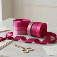 Ruban en satin de polyester rose bonbon, haute résistance des couleurs, plus de 196 couleurs en stock pour accessoires vestimentaires et garnitures de lingerie