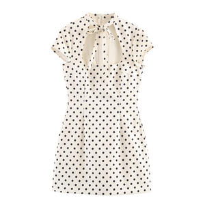 Robe Courte à Pois Personnalisée Printemps 2026, Style Vintage Décontracté avec Détail Nœud et Découpes, Manches Courtes, OEM/ODM par Usine de Vêtements Chinoise - Product Image 2