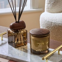 Ensemble diffuseur de parfum d'ambiance C&H en verre ambré avec bâtonnets et bougie