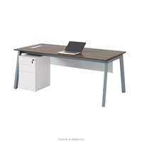 Grands meubles, espace de bureau moderne, table de bureau en bois, design de bureaux de direction, bureaux de luxe en forme de L, bureau de direction, bureau de PDG