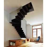 Escalier en acier galvanisé pour l'intérieur et l'extérieur, facile à installer, marches stables, main courante en forme de C