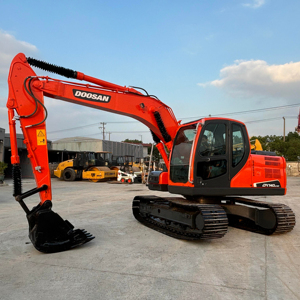 Excavadora Doosan DX140LC usada, oruga hidráulica robusta para proyectos de construcción industrial y obras viales - Product Image 1