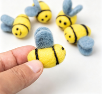 Jouet pour chat en feutre de laine 100% néo-zélandaise, fait main, en forme d'insecte mignon, jouet interactif pour animaux de compagnie, jouet doux résistant aux morsures pour chaton