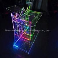 Soporte acrílico para DJ de tamaño personalizado al por mayor con luces LED mesa de bar transparente para bares de fiesta para estantes de exhibición con el logotipo de la marca