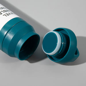 Bouteille isotherme sous vide à double paroi en acier inoxydable avec couvercle à motif bois et infuseur à thé, personnalisable pour la vente en gros - Product Image 3