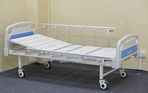 Cama Hospitalaria Manual para Cuidado en el Hogar con Mosquitero y Respaldo Ajustable para la Comodidad de Pacientes Mayores en Clínicas Rurales - Product Image 6