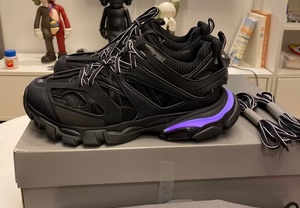 Chaussures de course rétro LED 3.0 de qualité supérieure au design luxueux pour hommes et femmes, amortissantes, durables, doublure en maille douce, tendance mode - Product Image 2