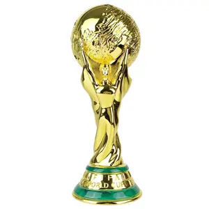 A grandezza naturale Supercup placcato oro premio Football Golden Ball Best Player Extra Large Soccer Trophy Cup
