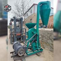 Petite machine à broyer le maïs pour la production d'aliments pour volailles avec une structure compacte et une performance efficace de réduction de la taille des grains