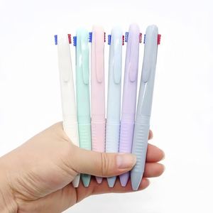 ปากกาเจลโปรโมชั่นคุณภาพสูง 4-in-1 สีมาการอง จับถนัดมือ เขียนได้ขนาด 1.0 มม. ปากกาลูกลื่นพลาสติกหลากสี - Product Image 3