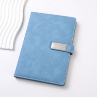 Carnet en cuir économique format A5, papier beige ligné 80g, fermeture magnétique, 6 modèles au choix