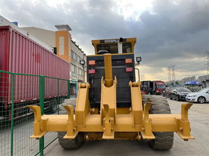 Motoniveladora CAT 12G de segunda mano con control preciso para trabajos de mantenimiento de carreteras - Product Image 2