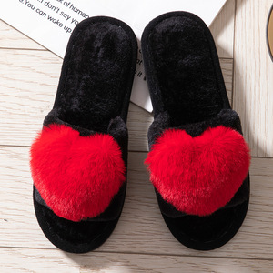 Chaussons d'intérieur chauds et tendance pour femmes, à bout ouvert, avec motif cœur en peluche et fourrure, pour la maison - Product Image 6