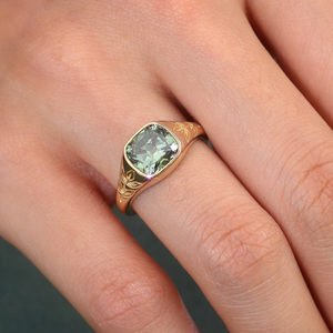 Bague en or jaune 18 carats avec diamant de laboratoire taille cushion, sertie clos, bijoux fins personnalisés, unisexe, pour femme, cadeau Fête des Mères - Product Image 3