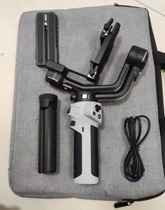 Estabilizador de Cámara de 3 Ejes ZHIYUNNN Weebill 3E Usado, Listo para Enviar - Product Image 2